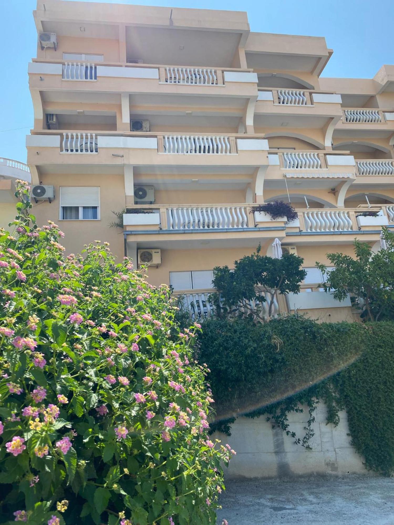 Dragovoja Lux Apartments & Rooms 乌尔齐尼 外观 照片