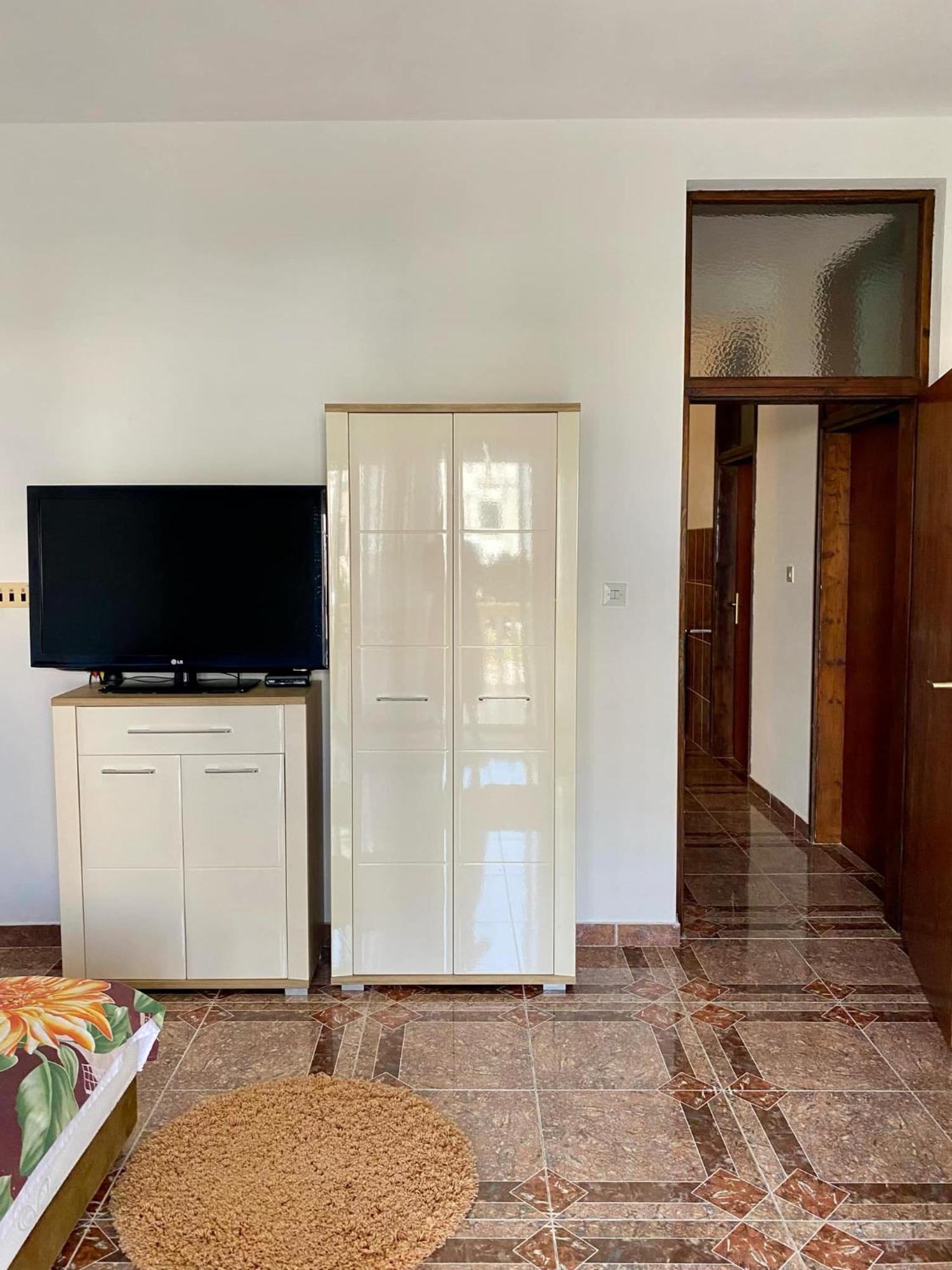 Dragovoja Lux Apartments & Rooms 乌尔齐尼 外观 照片