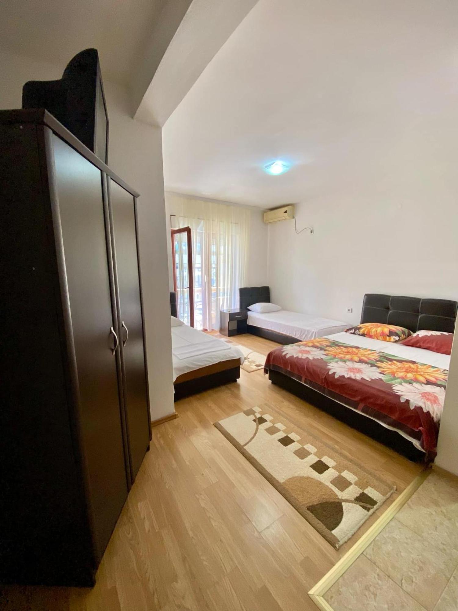Dragovoja Lux Apartments & Rooms 乌尔齐尼 外观 照片