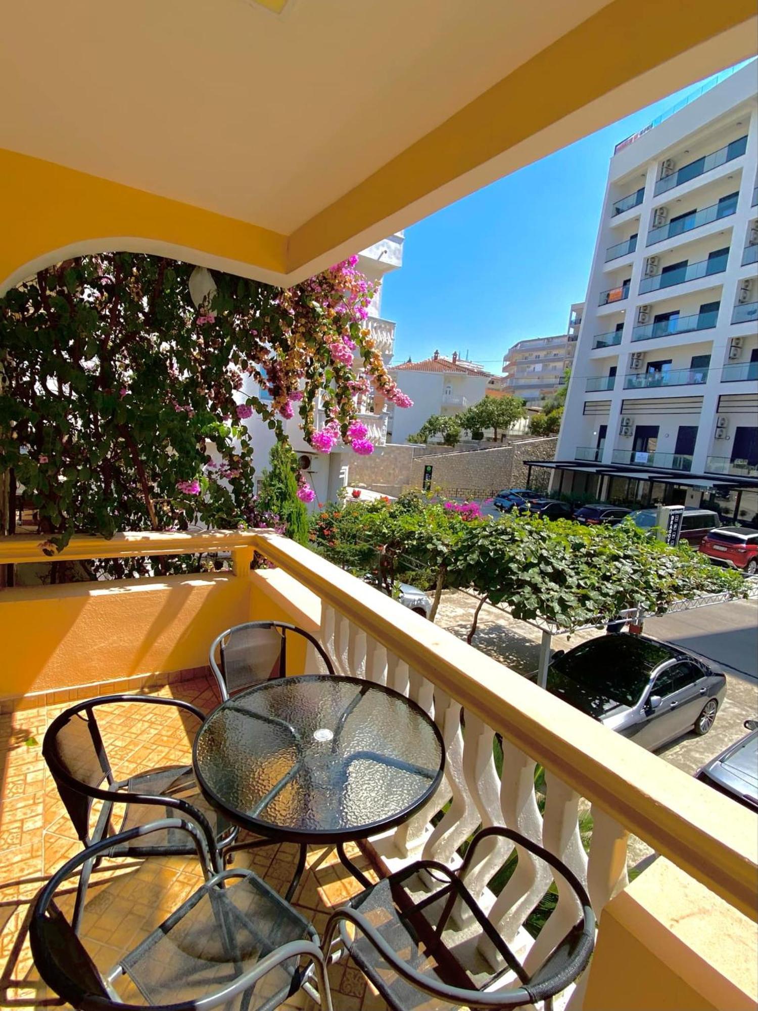Dragovoja Lux Apartments & Rooms 乌尔齐尼 外观 照片