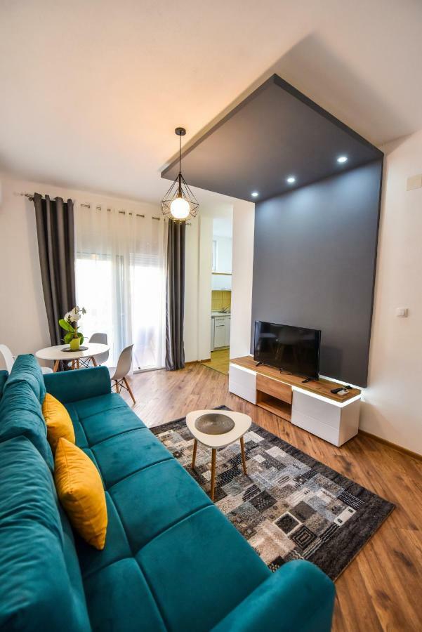 Dragovoja Lux Apartments & Rooms 乌尔齐尼 外观 照片