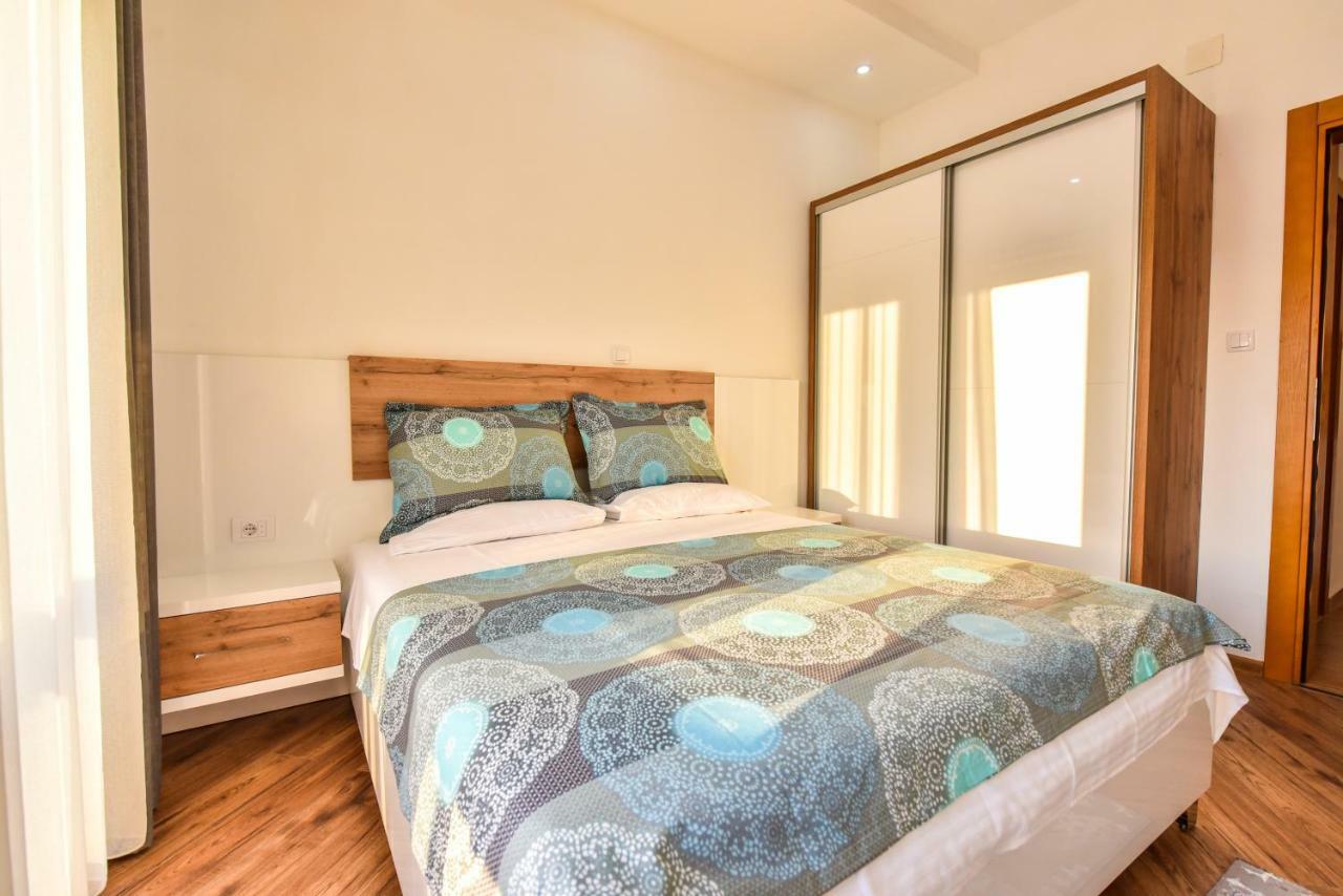 Dragovoja Lux Apartments & Rooms 乌尔齐尼 外观 照片